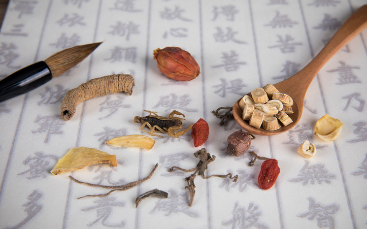 名圣堂健康顾问:要预防“肛瘘”，需做到这几点